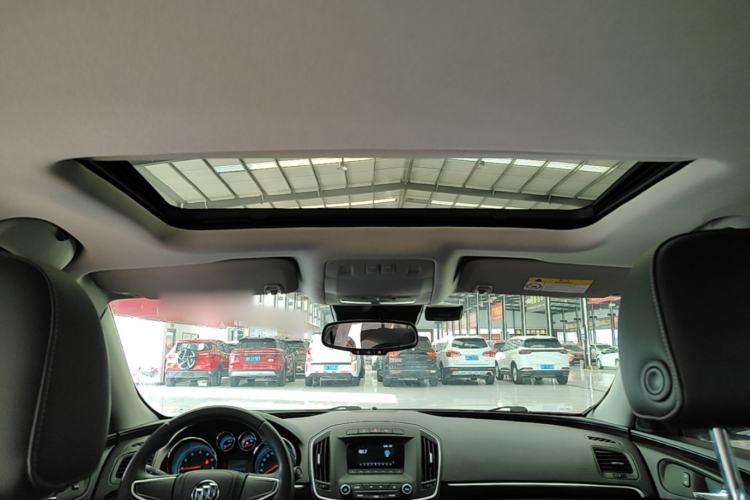 Used Buick Regal 2015 1.6T Fashion Tech Model Headliner