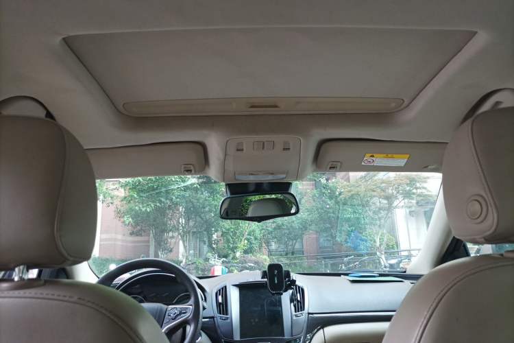 Used Buick Regal 2015 2.0L Elite Fashion Edition Headliner
