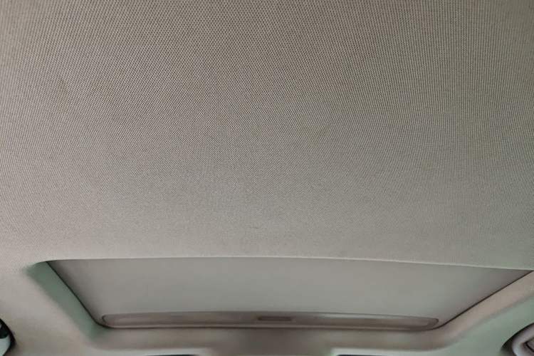Used Buick Regal 2015 1.6T Elite Tech Model Headliner