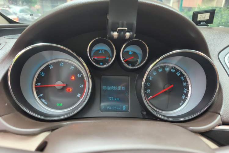 Used Buick Regal 2015 2.0L Leading Fashion Edition Instrument Cluster