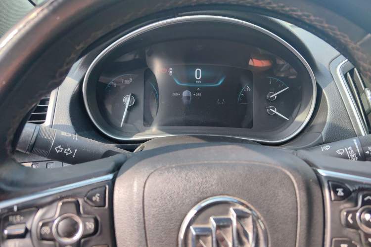 Used Buick Regal 2015 1.6T Elite Tech Model Instrument Cluster