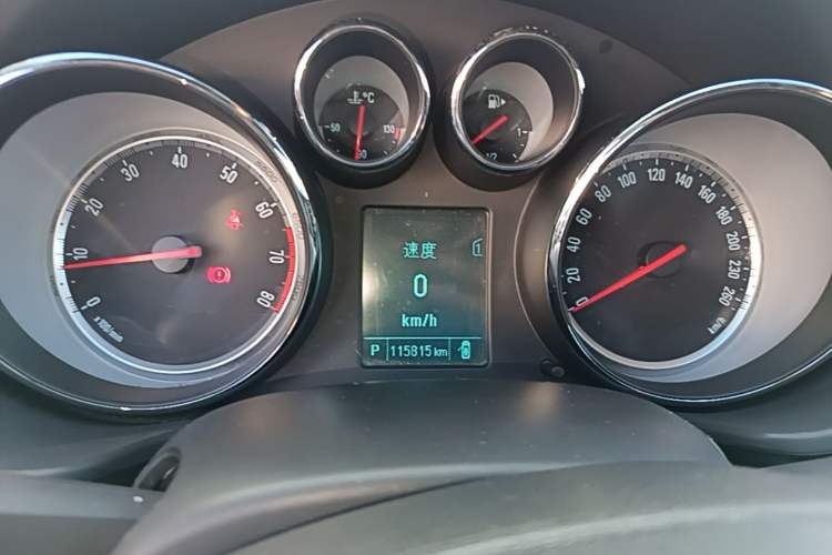 Used Buick Regal 2015 1.6T Leading Technology Model Instrument Cluster