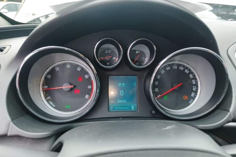 Used Buick Regal 2015 1.6T Leading Technology Model Instrument Cluster
