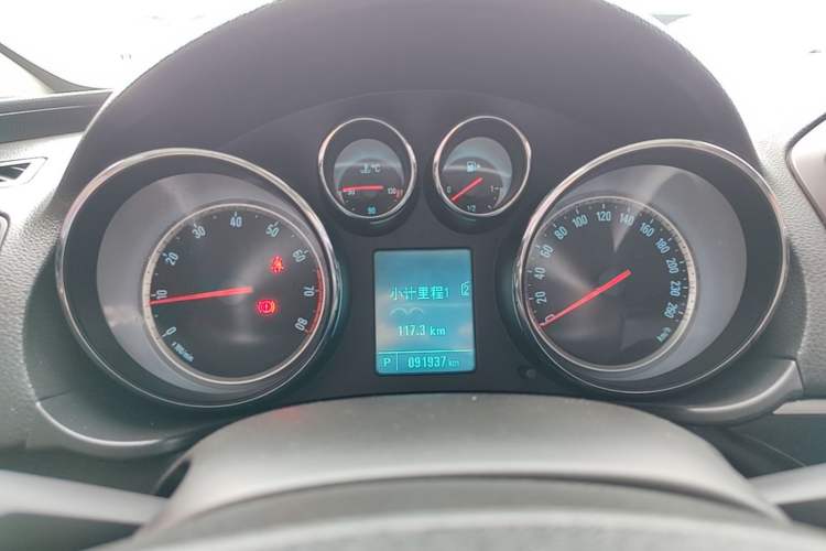 Used Buick Regal 2015 1.6T Leading Technology Model Instrument Cluster