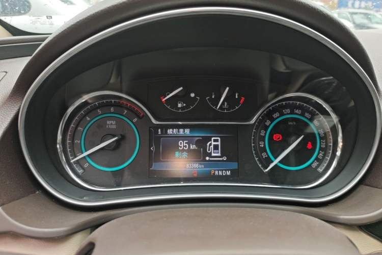 Used Buick Regal 2015 2.0L Elite Fashion Edition Instrument Cluster