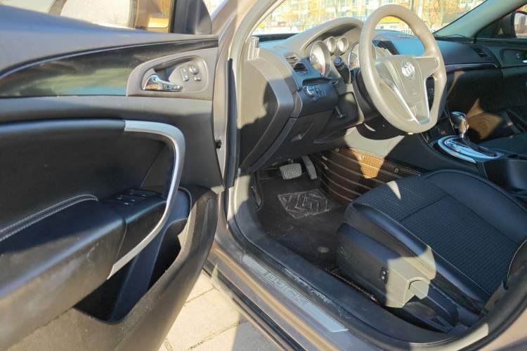 Used Buick Regal 2015 1.6T Leading Technology Model Interior 4