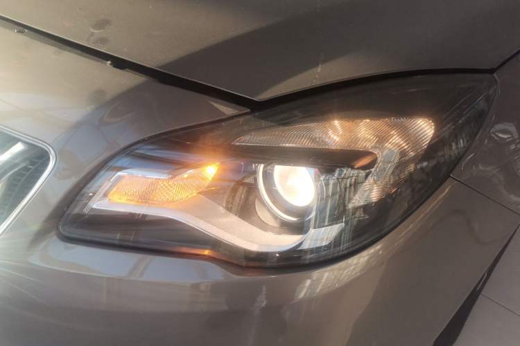 Used Buick Regal 2015 1.6T Elite Tech Model Left Front Headlight