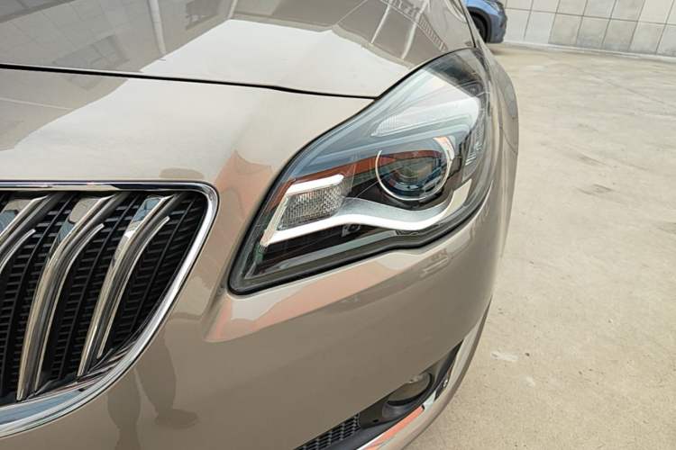 Used Buick Regal 2015 1.6T Elite Tech Model Left Front Headlight