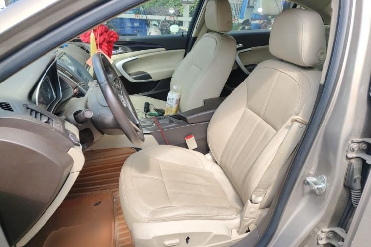 Used Buick Regal 2015 2.0L Elite Fashion Edition Left Front Seat