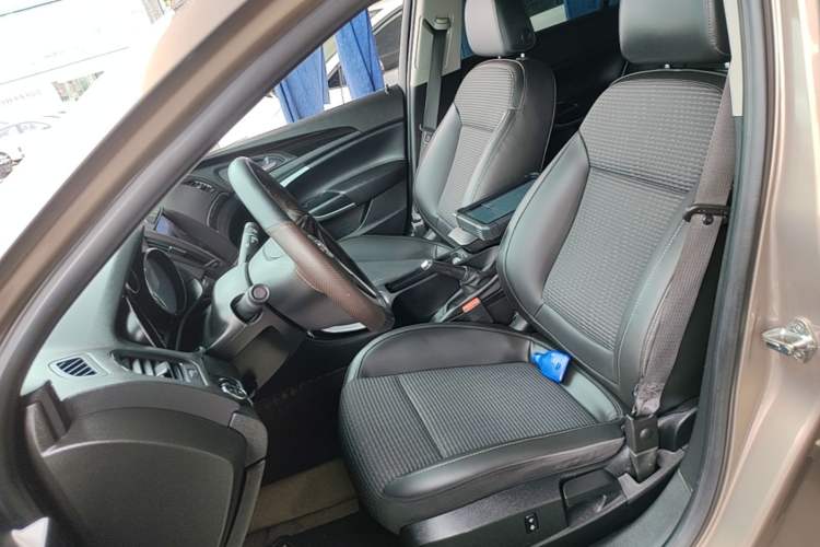 Used Buick Regal 2015 1.6T Leading Technology Model Left Front Seat