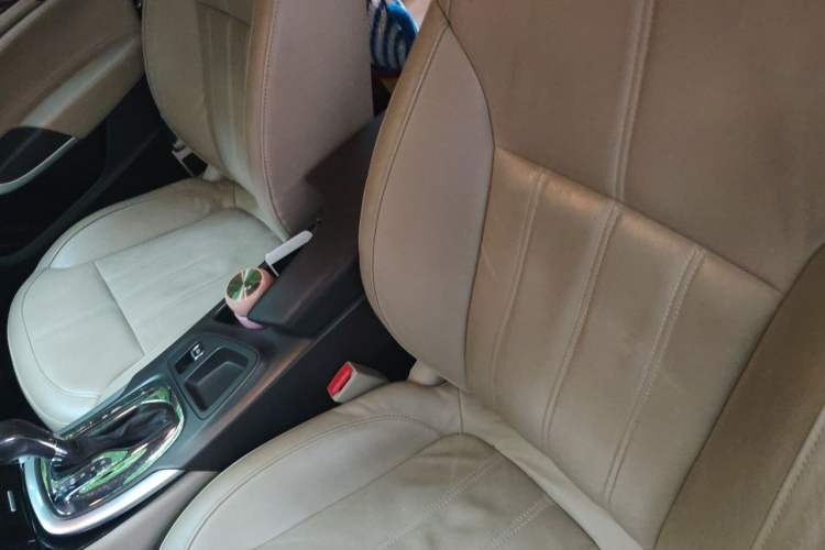 Used Buick Regal 2015 2.0L Elite Fashion Edition Left Front Seat