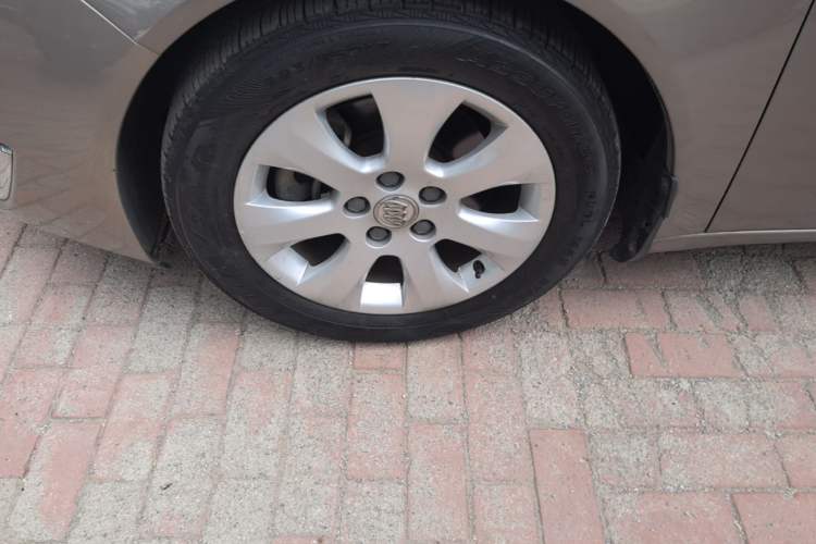 Used Buick Regal 2015 1.6T Elite Tech Model Left Front Wheel Hub