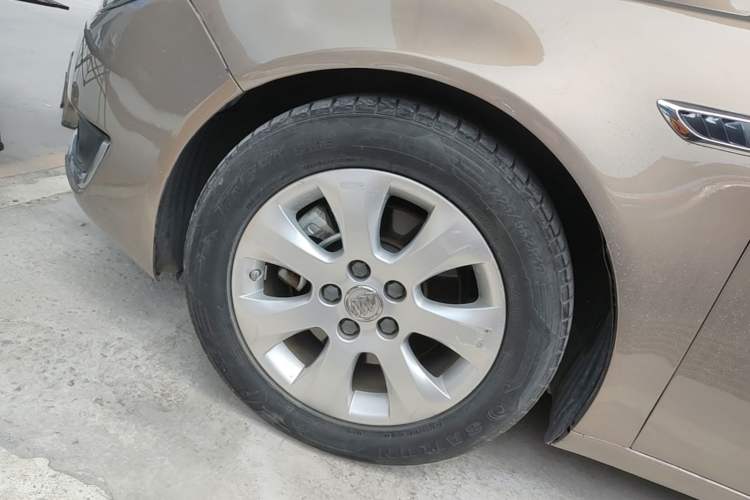 Used Buick Regal 2015 1.6T Leading Technology Model Left Front Wheel Hub