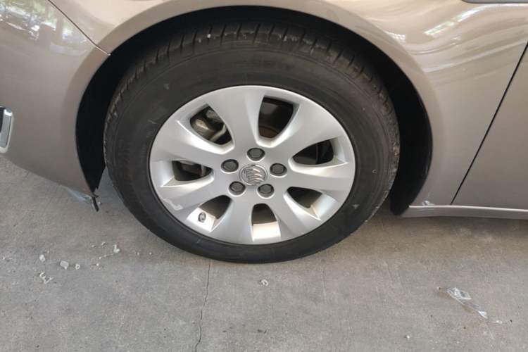 Used Buick Regal 2015 1.6T Elite Tech Model Left Front Wheel Hub