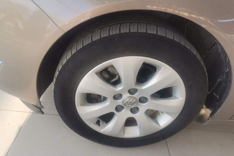 Used Buick Regal 2015 1.6T Elite Tech Model Left Front Wheel Hub