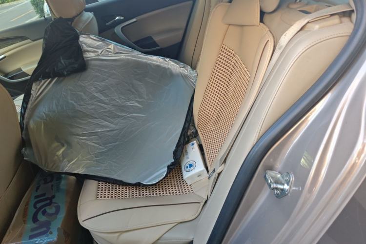 Used Buick Regal 2015 2.0L Leading Fashion Edition Left Rear Seat
