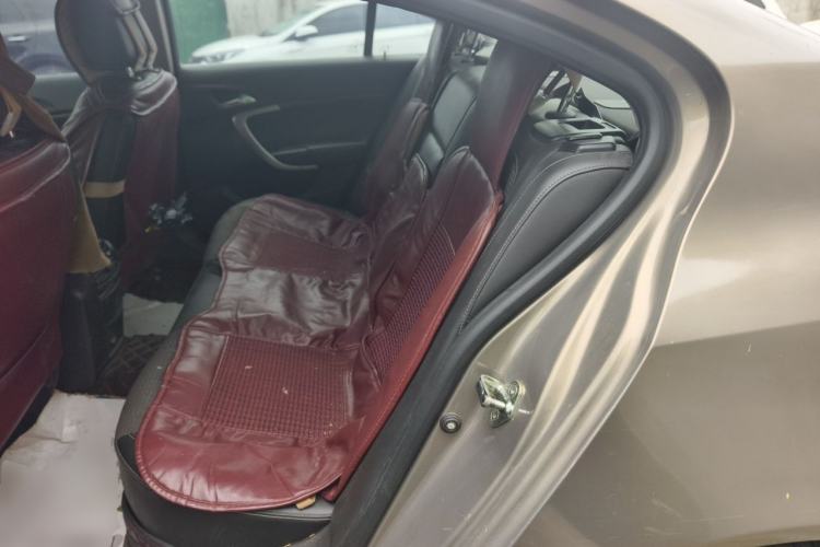 Used Buick Regal 2015 1.6T Leading Technology Model Left Rear Seat