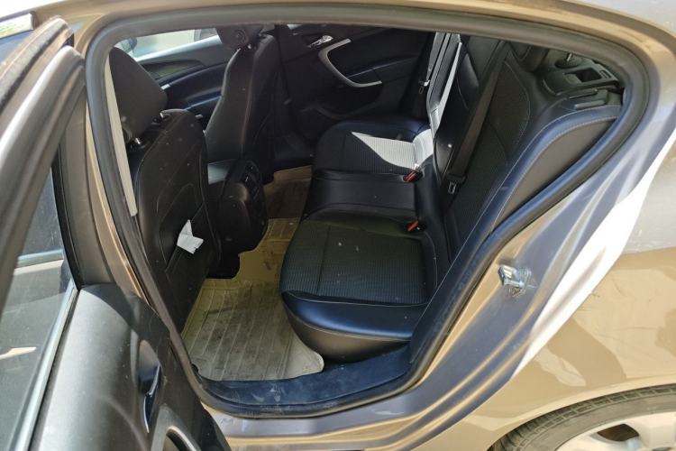 Used Buick Regal 2015 1.6T Leading Technology Model Left Rear Seat