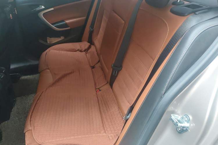 Used Buick Regal 2015 1.6T Elite Tech Model Left Rear Seat