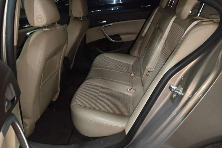 Used Buick Regal 2015 2.0L Leading Fashion Edition Left Rear Seat