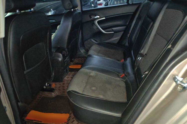 Used Buick Regal 2015 1.6T Leading Technology Model Left Rear Seat