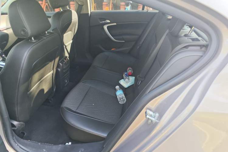 Used Buick Regal 2015 1.6T Leading Technology Model Left Rear Seat