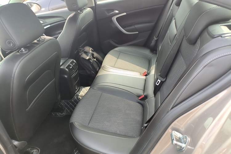 Used Buick Regal 2015 1.6T Leading Technology Model Left Rear Seat