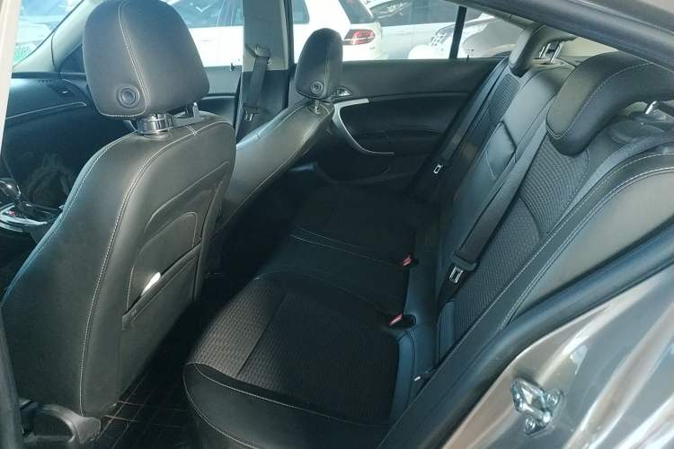 Used Buick Regal 2015 1.6T Leading Technology Model Left Rear Seat