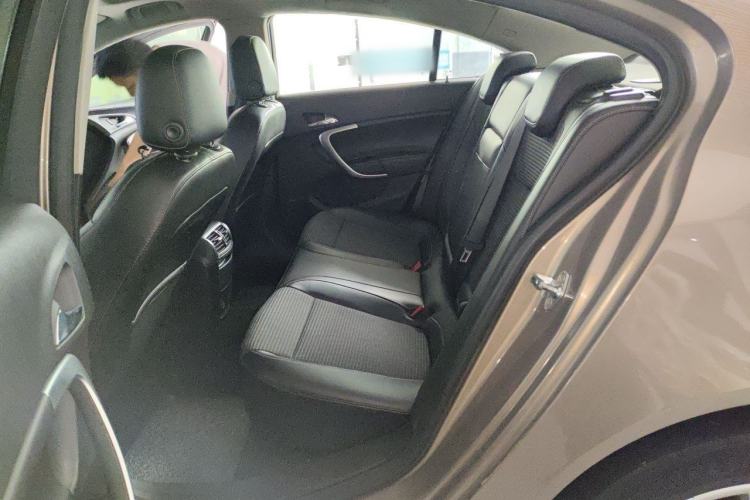 Used Buick Regal 2015 1.6T Leading Technology Model Left Rear Seat