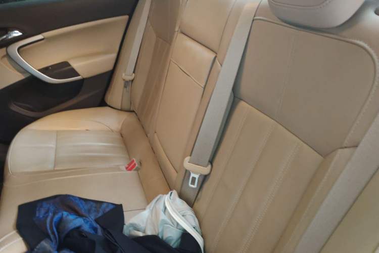 Used Buick Regal 2015 2.0L Elite Fashion Edition Left Rear Seat
