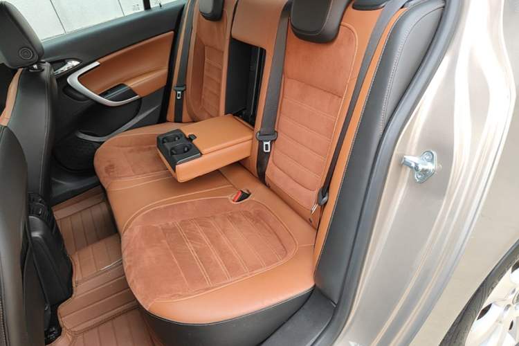 Used Buick Regal 2015 1.6T Elite Tech Model Left Rear Seat