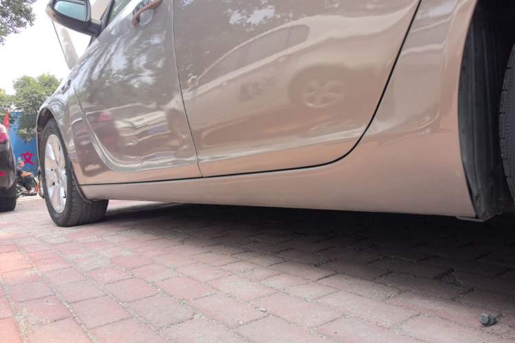 Used Buick Regal 2015 1.6T Elite Tech Model Left Side Sill
