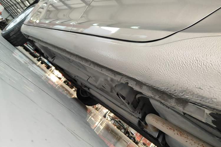Used Buick Regal 2015 1.6T Fashion Tech Model Left Side Sill