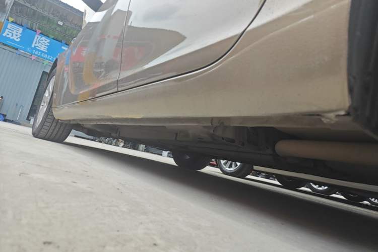 Used Buick Regal 2015 1.6T Leading Technology Model Left Side Sill