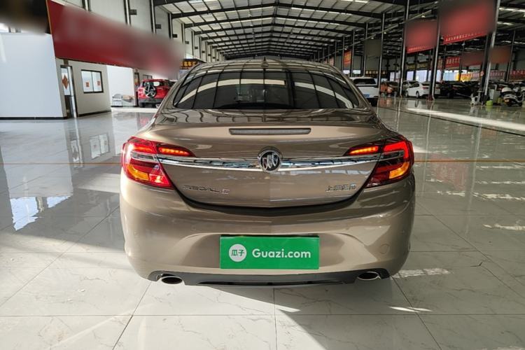 Used Buick Regal 2015 1.6T Fashion Tech Model Rear