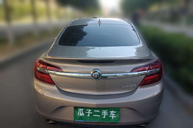 Used Buick Regal 2015 2.0L Elite Fashion Edition Rear