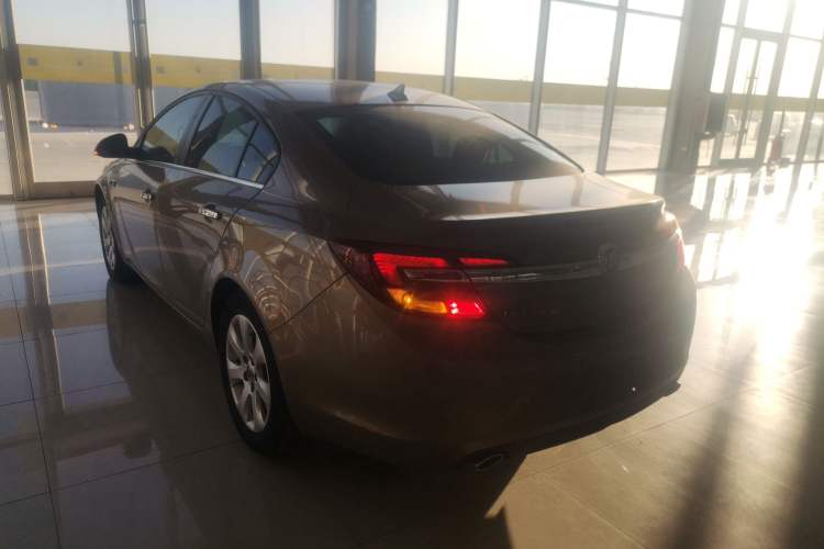 Used Buick Regal 2015 1.6T Elite Tech Model Rear Left 45 Deg