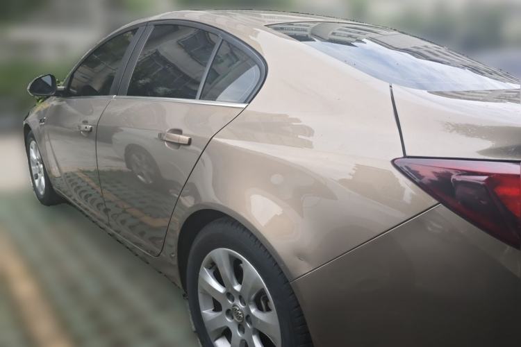 Used Buick Regal 2015 1.6T Leading Technology Model Rear Left 45 Deg