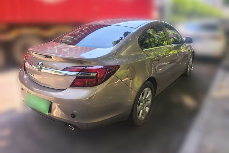 Used Buick Regal 2015 1.6T Leading Technology Model Rear Right 45 Deg