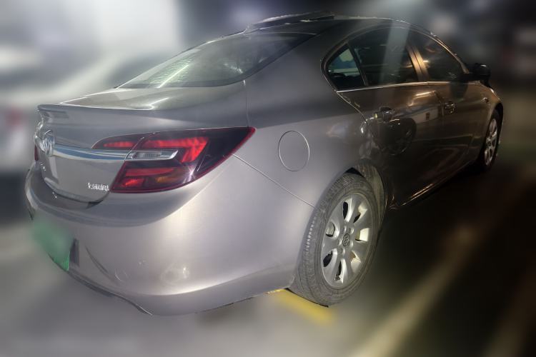 Used Buick Regal 2015 2.0L Leading Fashion Edition Rear Right 45 Deg