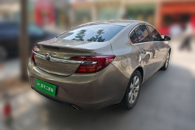 Used Buick Regal 2015 1.6T Leading Technology Model Rear Right 45 Deg