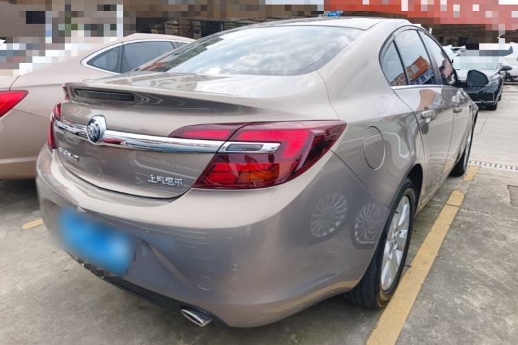 Used Buick Regal 2015 1.6T Leading Technology Model Rear Right 45 Deg
