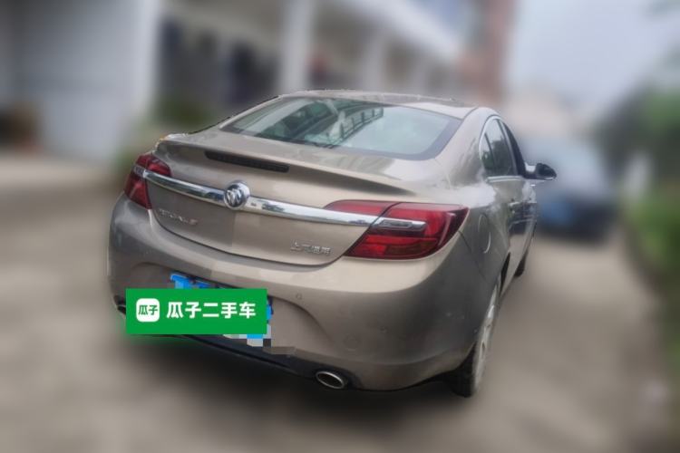 Used Buick Regal 2015 1.6T Leading Technology Model Rear Right 45 Deg