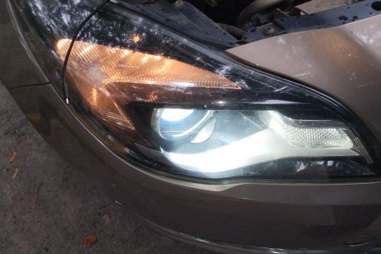 Used Buick Regal 2015 1.6T Elite Tech Model Right Front Headlight