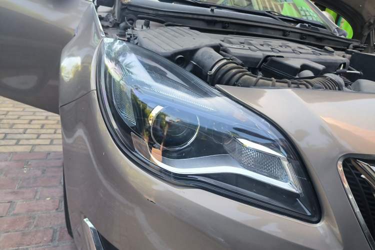 Used Buick Regal 2015 2.0L Leading Fashion Edition Right Front Headlight