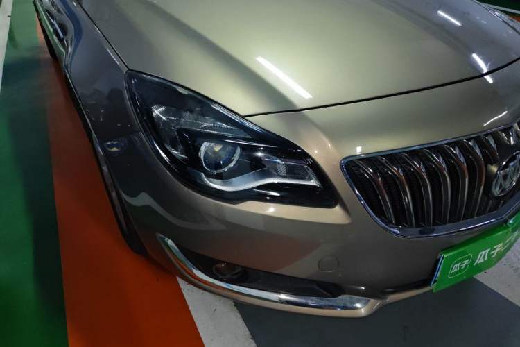 Used Buick Regal 2015 1.6T Leading Technology Model Right Front Headlight