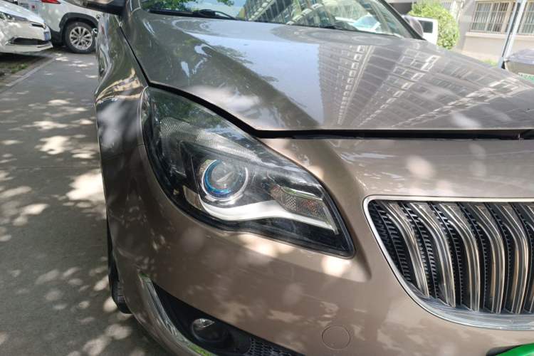Used Buick Regal 2015 1.6T Leading Technology Model Right Front Headlight
