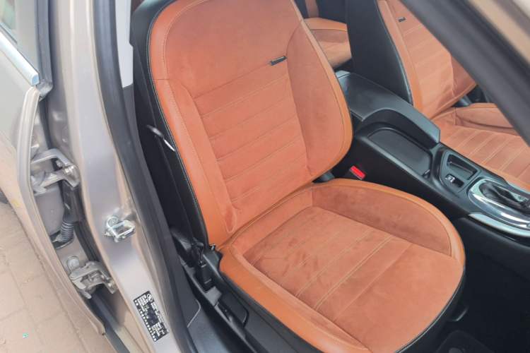 Used Buick Regal 2015 1.6T Elite Tech Model Right Front Seat