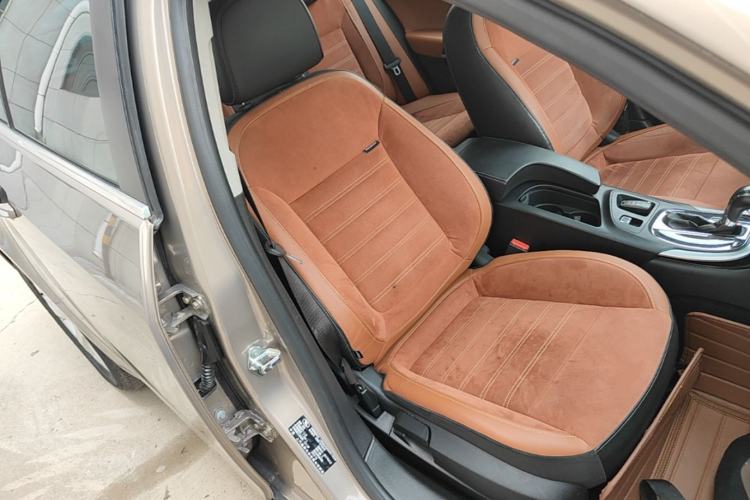 Used Buick Regal 2015 1.6T Elite Tech Model Right Front Seat