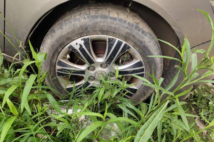 Used Buick Regal 2015 1.6T Elite Tech Model Right Front Wheel Hub